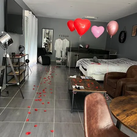 Apartment - La Parenthese *